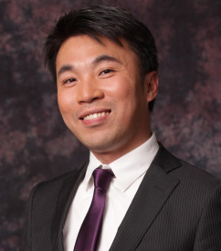 杨伟正先生 Mr James Yang