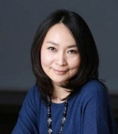 马珮玉女士 Ms Claudia Ma